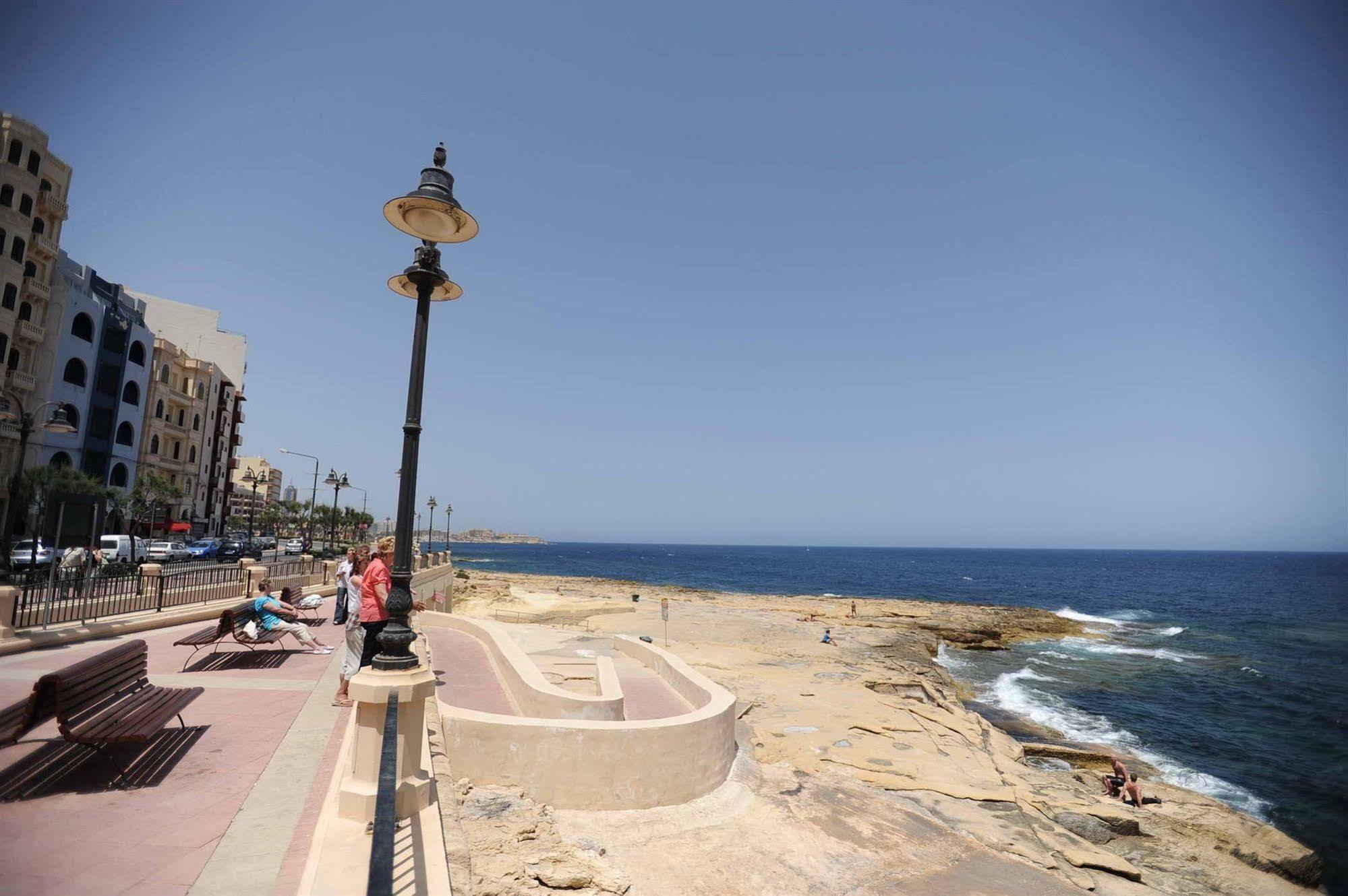 Astra Hotel Sliema Eksteriør bilde