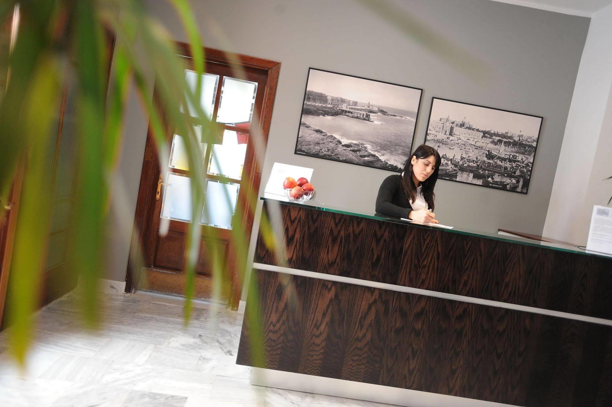 Astra Hotel Sliema Eksteriør bilde